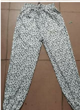 Load image into Gallery viewer, Leopard Jogging Pants

