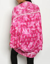 Load image into Gallery viewer, FUCHSIA WHITE CARDIGAN
